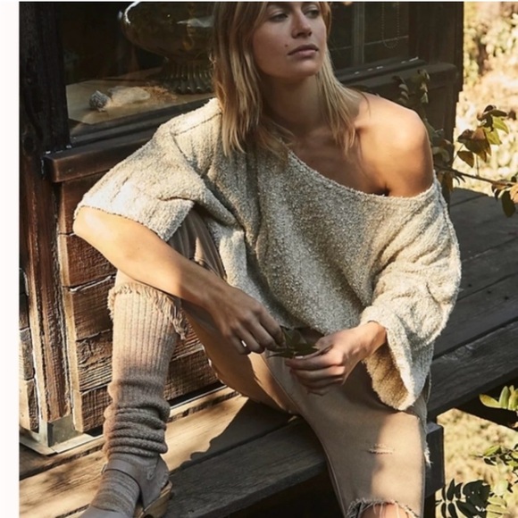 Free People Sweaters - FREE PEOPLE Good Day Pullover Sweater Short Sleeve Beige XS